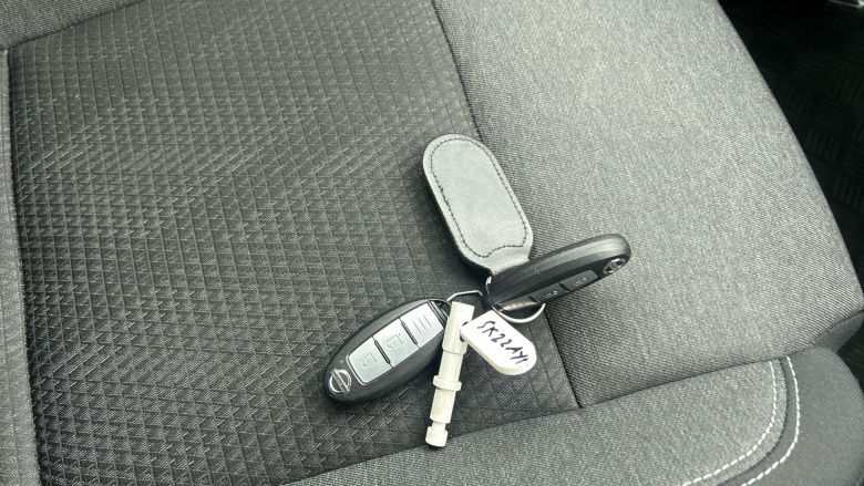 Nissan Qashqai 1.3 DiG-T MH N-Connecta 5dr Petrol Hatchback